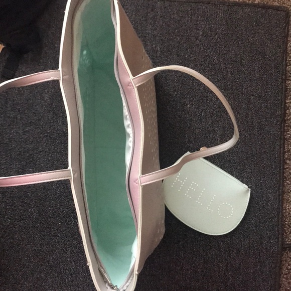 Purse - Picture 3 of 4